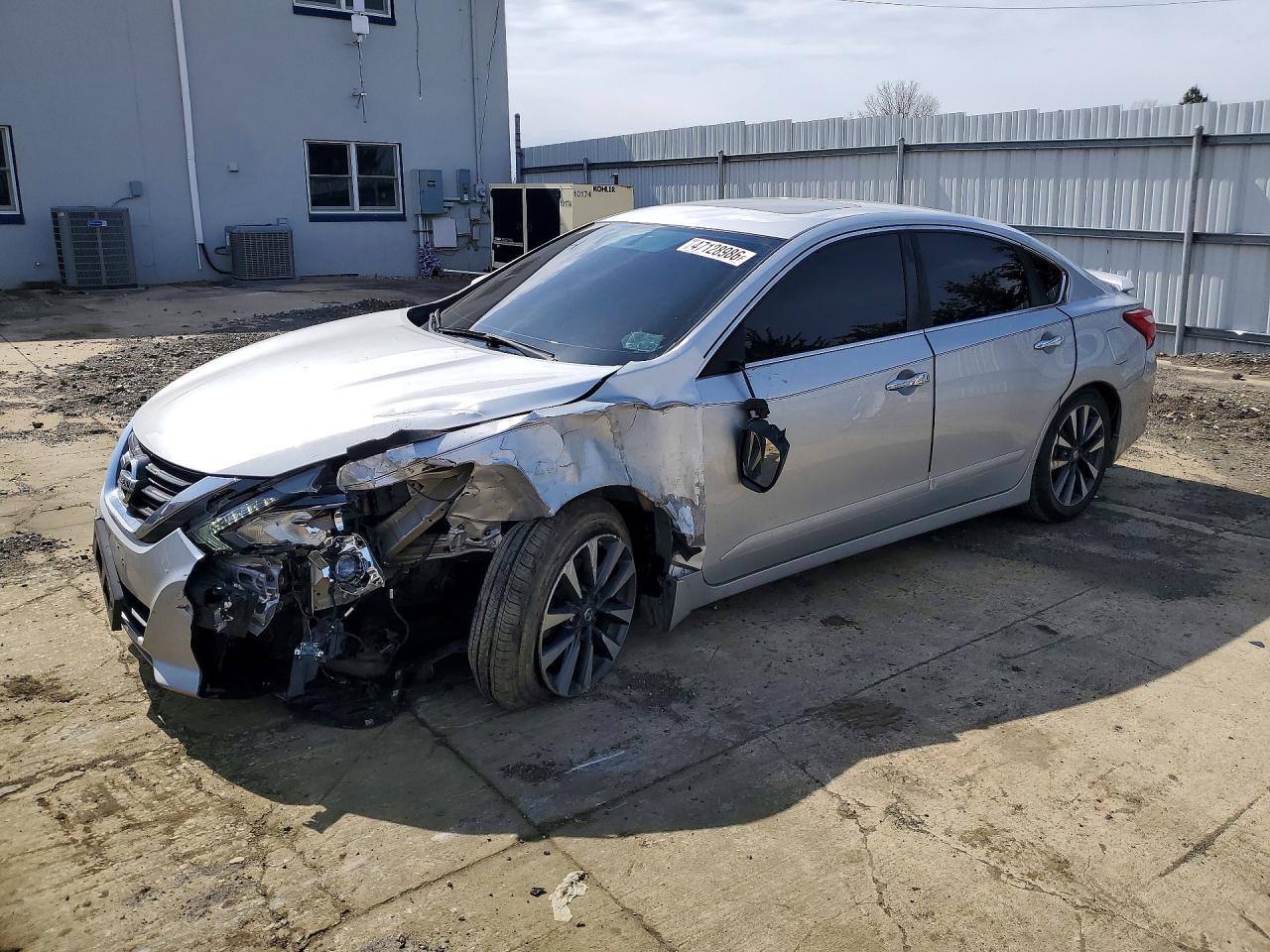 2017 NISSAN ALTIMA
