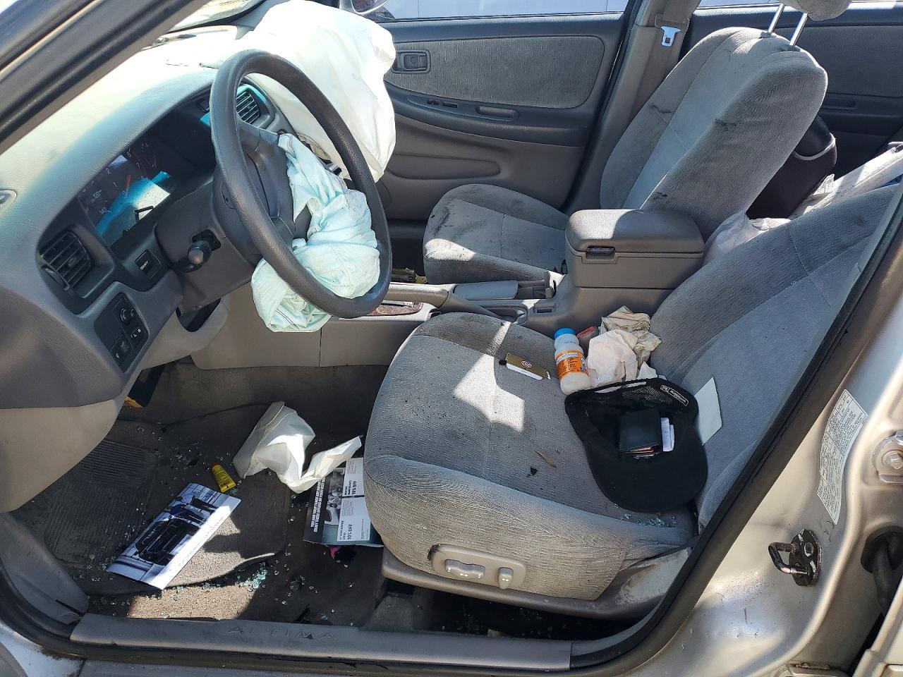 2001 NISSAN ALTIMA
