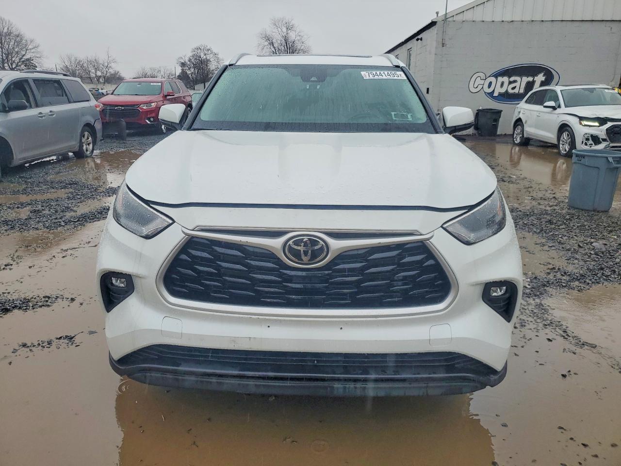 2022 TOYOTA HIGHLANDER