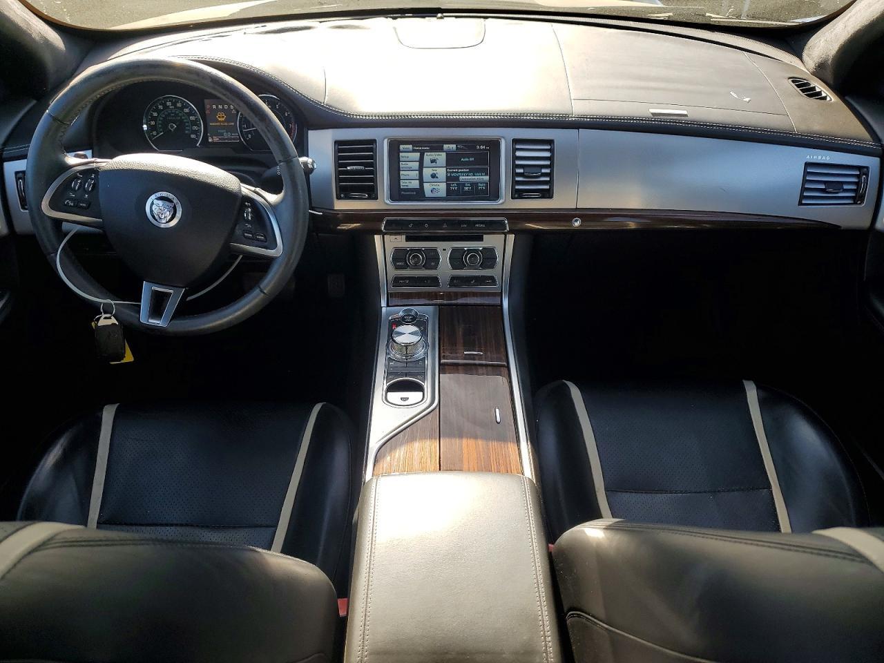 2012 JAGUAR XF