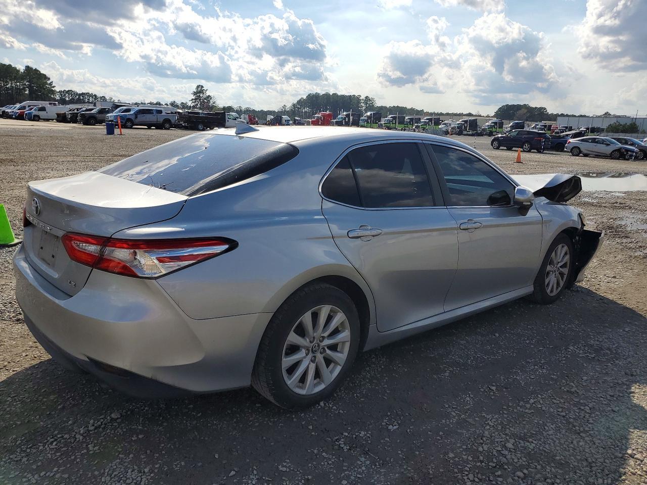 2020 TOYOTA CAMRY