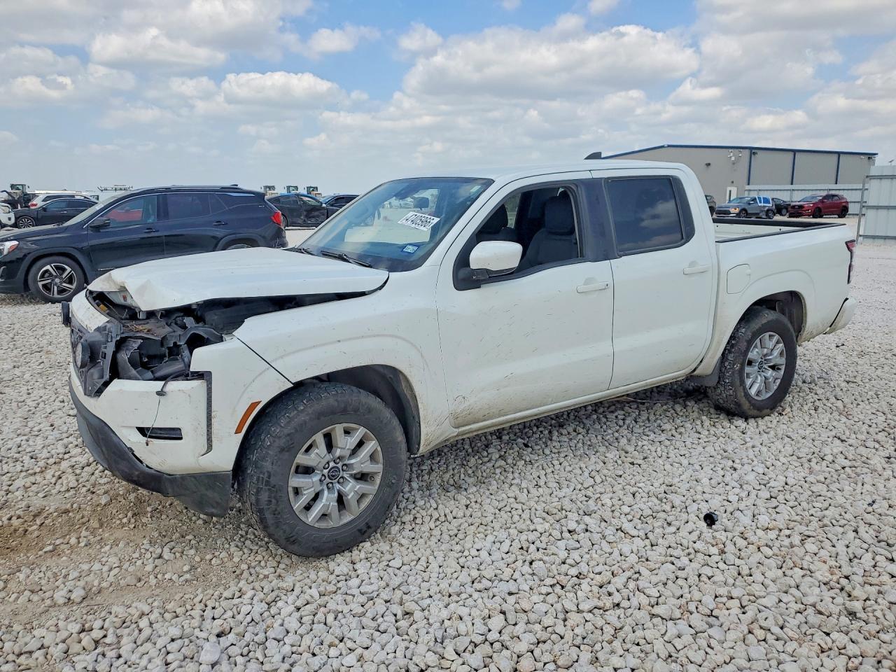 2022 NISSAN Frontier