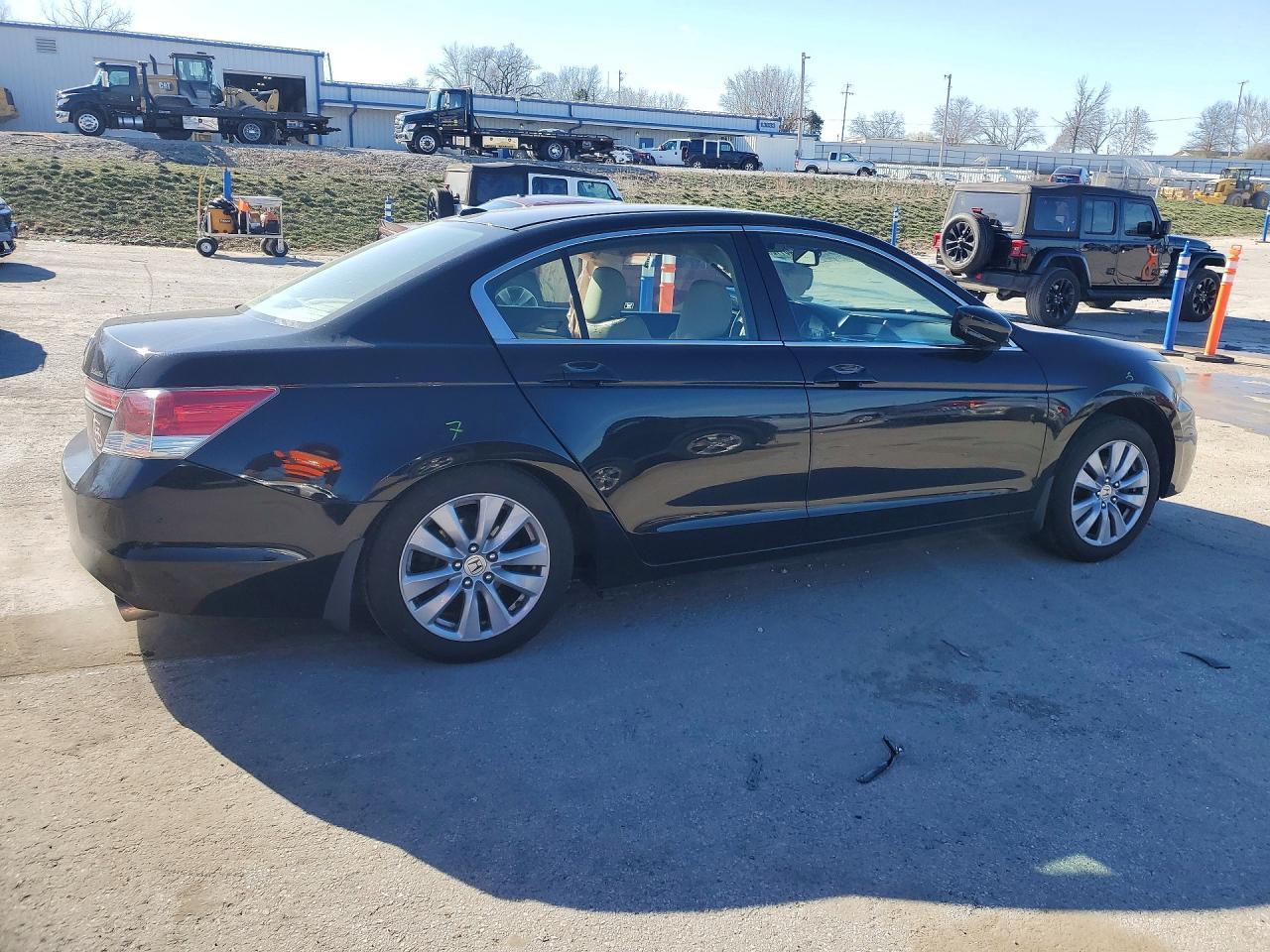 2011 HONDA ACCORD