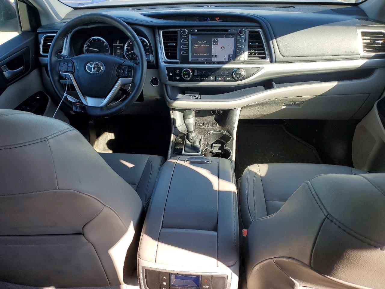 2016 TOYOTA HIGHLANDER