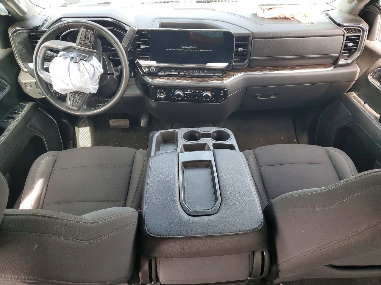 2023 GMC Sierra
