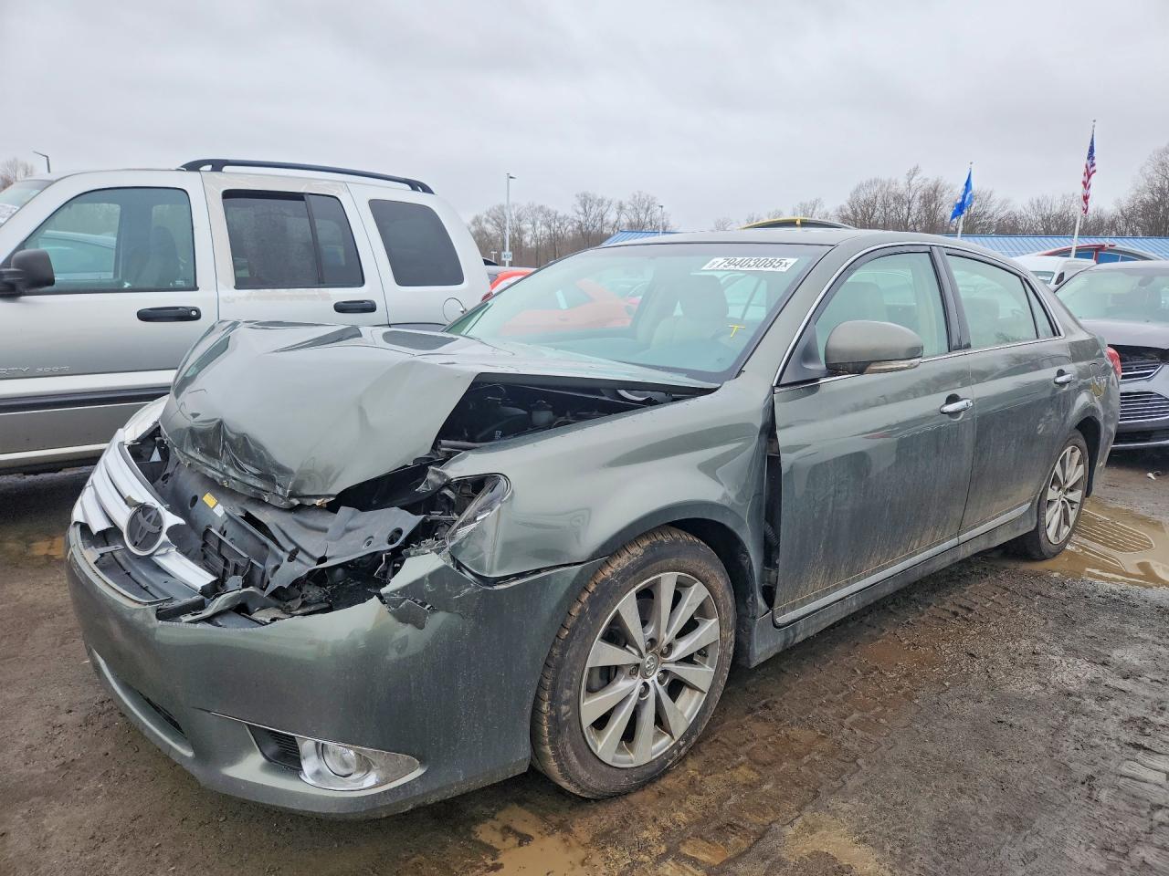 2011 TOYOTA Avalon