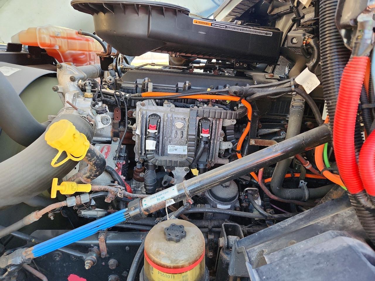 2019 INTERNATIONAL LT