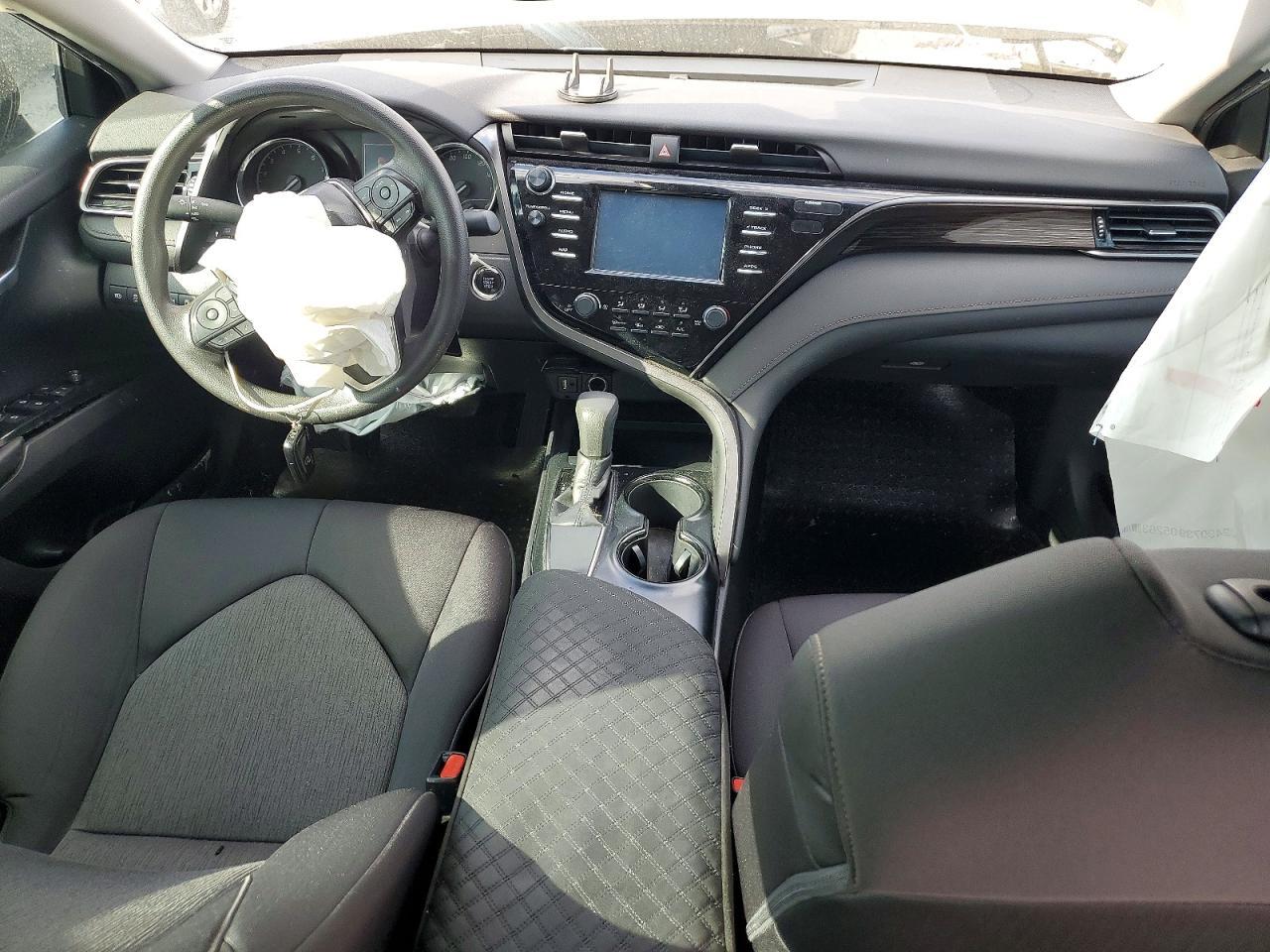 2019 TOYOTA CAMRY