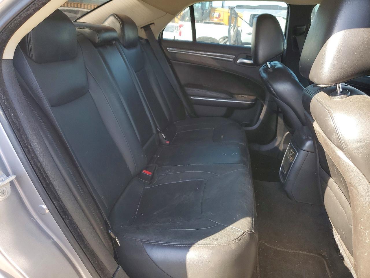 2015 CHRYSLER 300