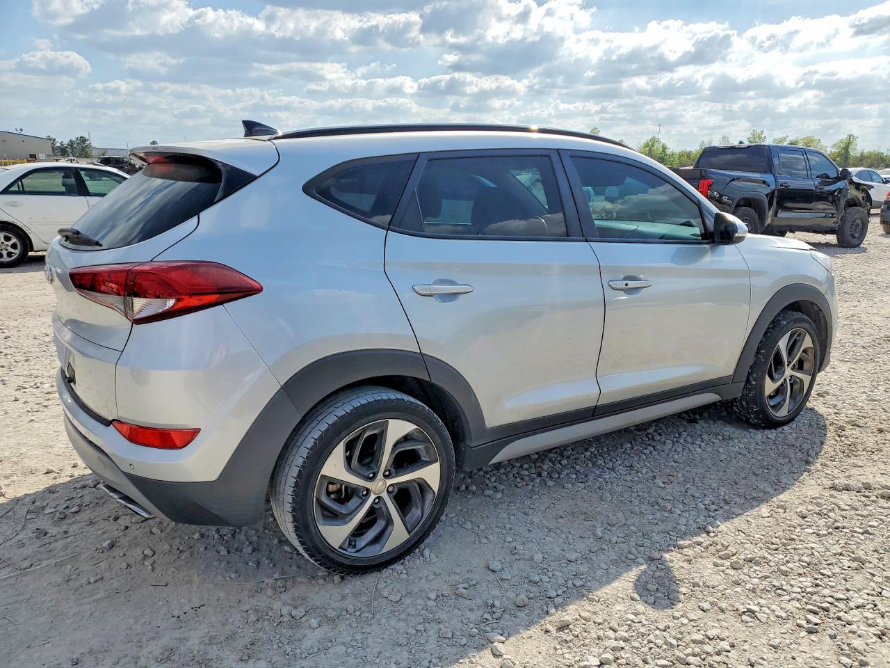 2018 HYUNDAI TUCSON
