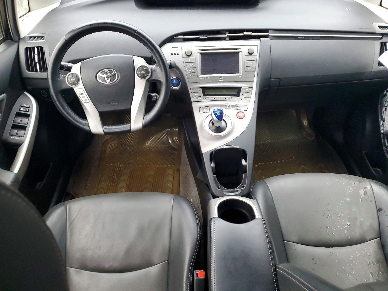 2015 TOYOTA PRIUS