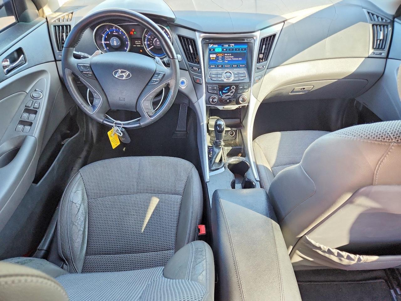 2012 HYUNDAI SONATA