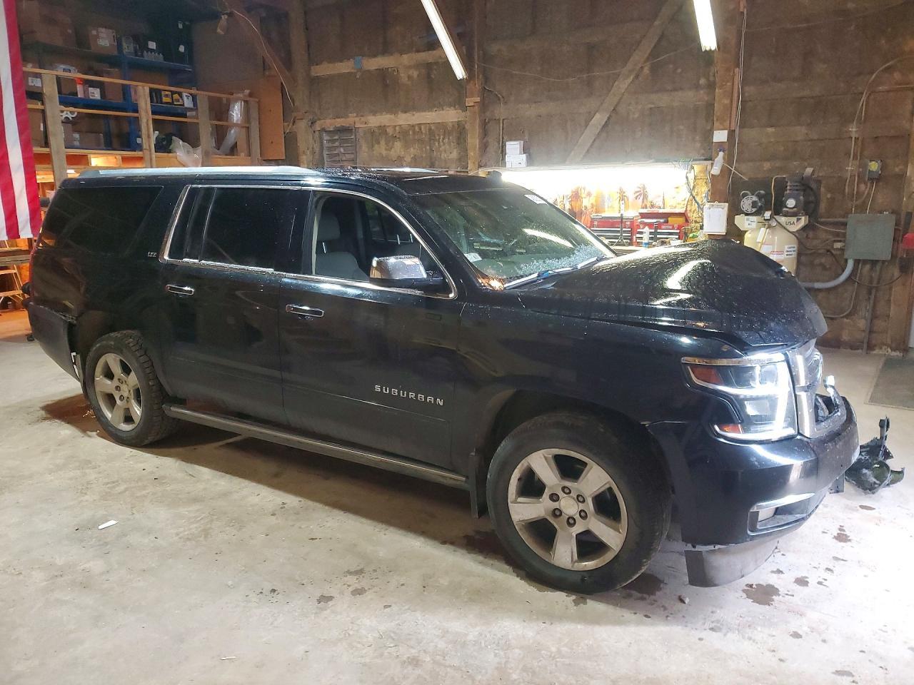 2015 CHEVROLET Suburban