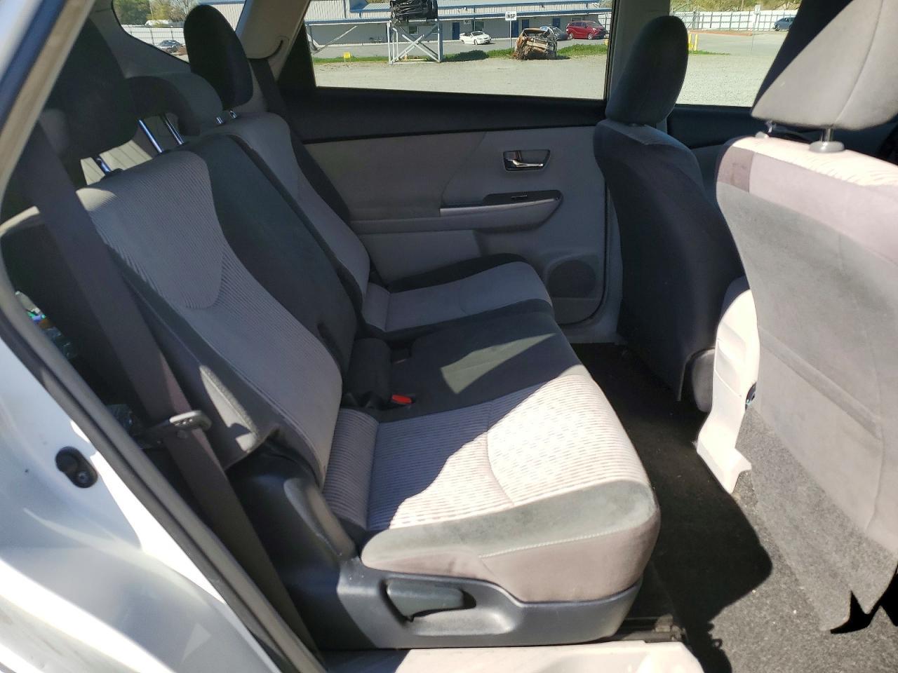 2015 TOYOTA PRIUS V