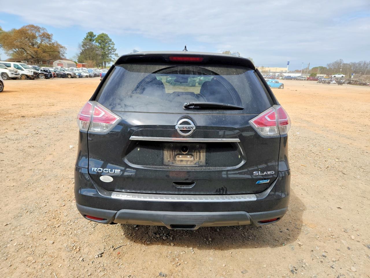 2014 NISSAN ROGUE