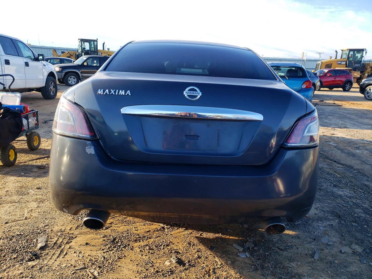 2013 NISSAN Maxima