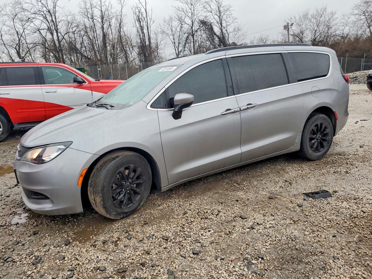 2021 CHRYSLER Voyager