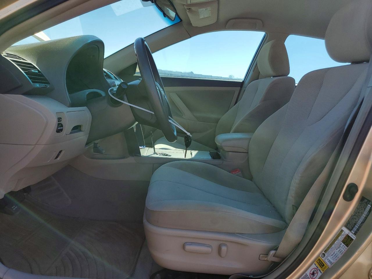 2010 TOYOTA CAMRY
