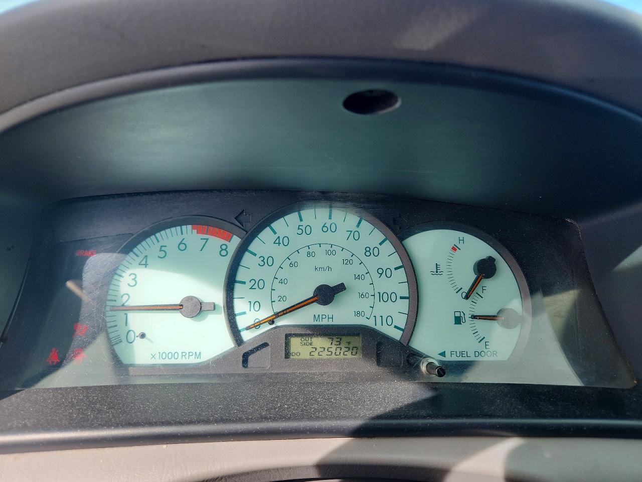 2004 TOYOTA COROLLA