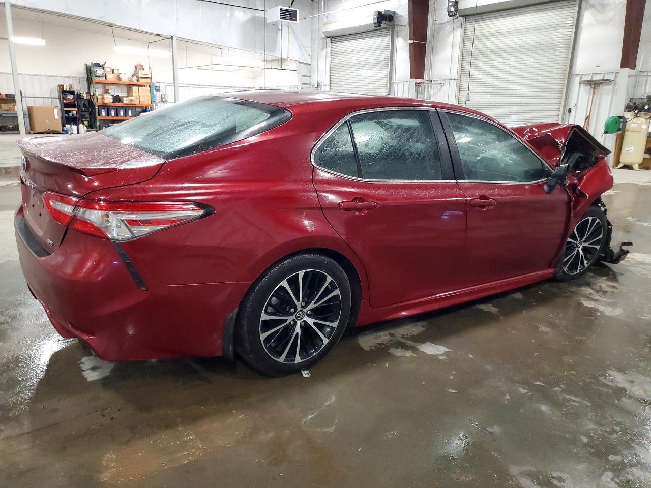 2018 TOYOTA CAMRY