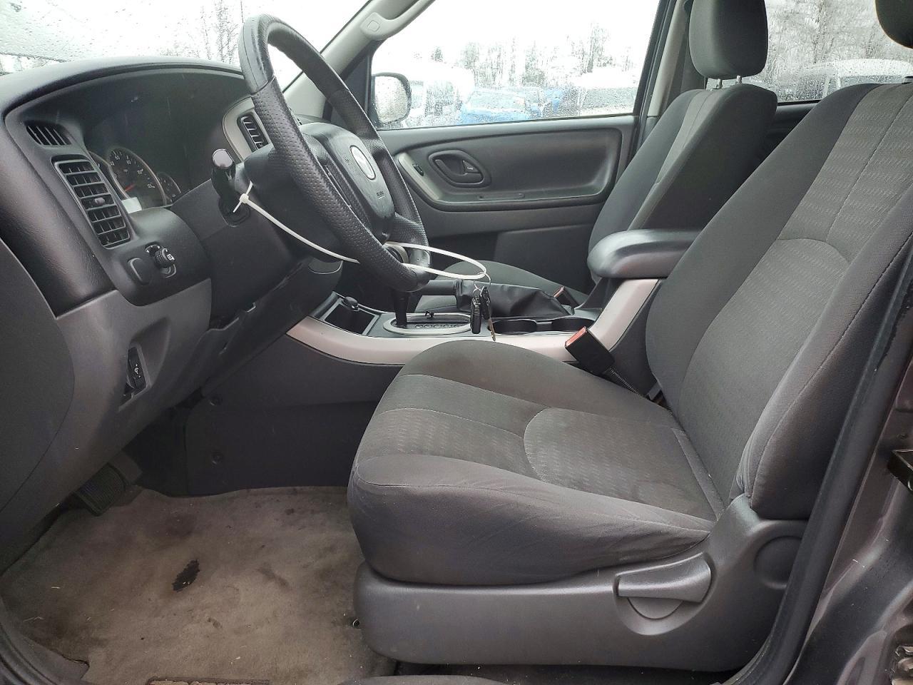 2006 MAZDA Tribute