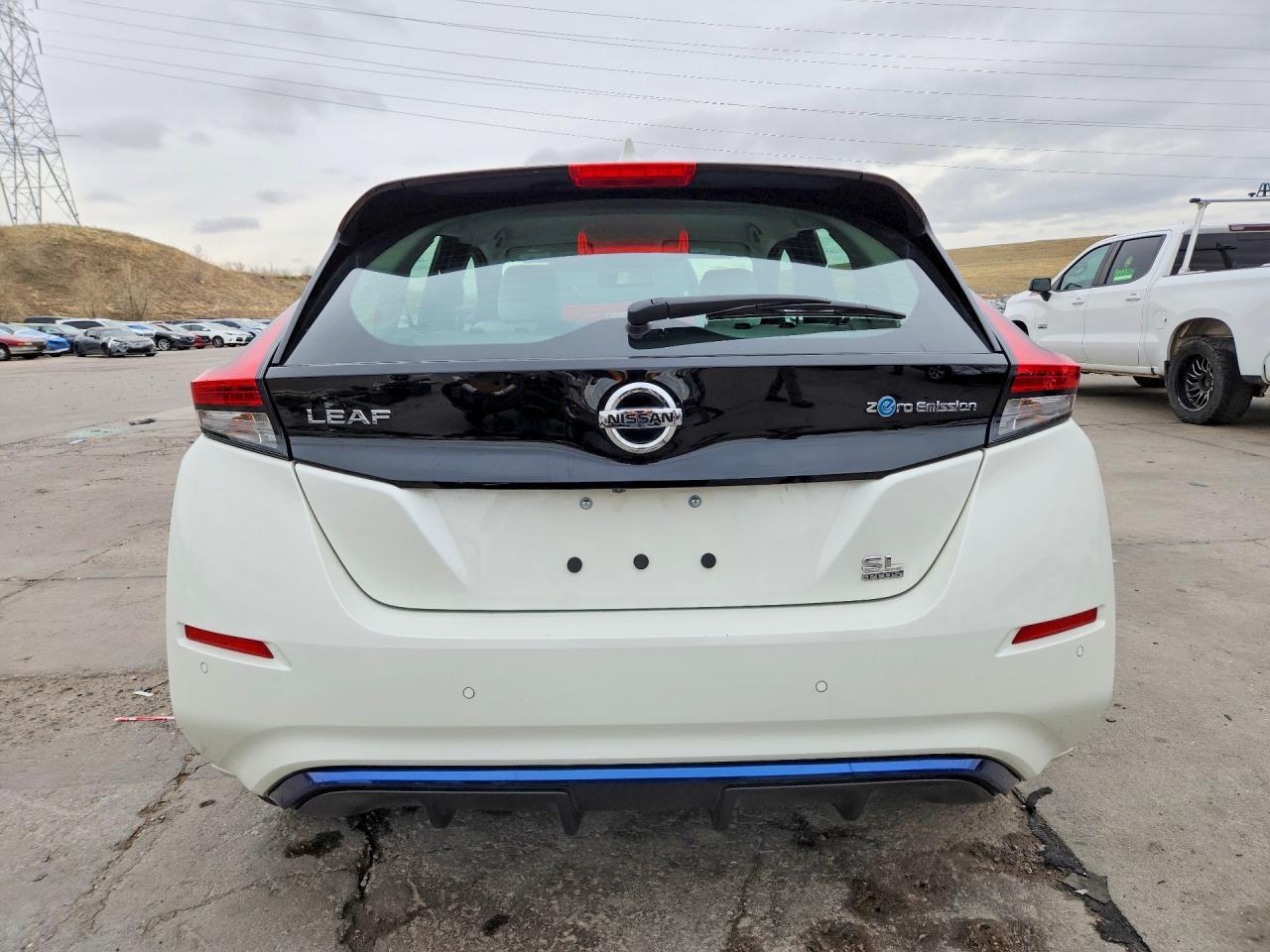 2021 NISSAN LEAF