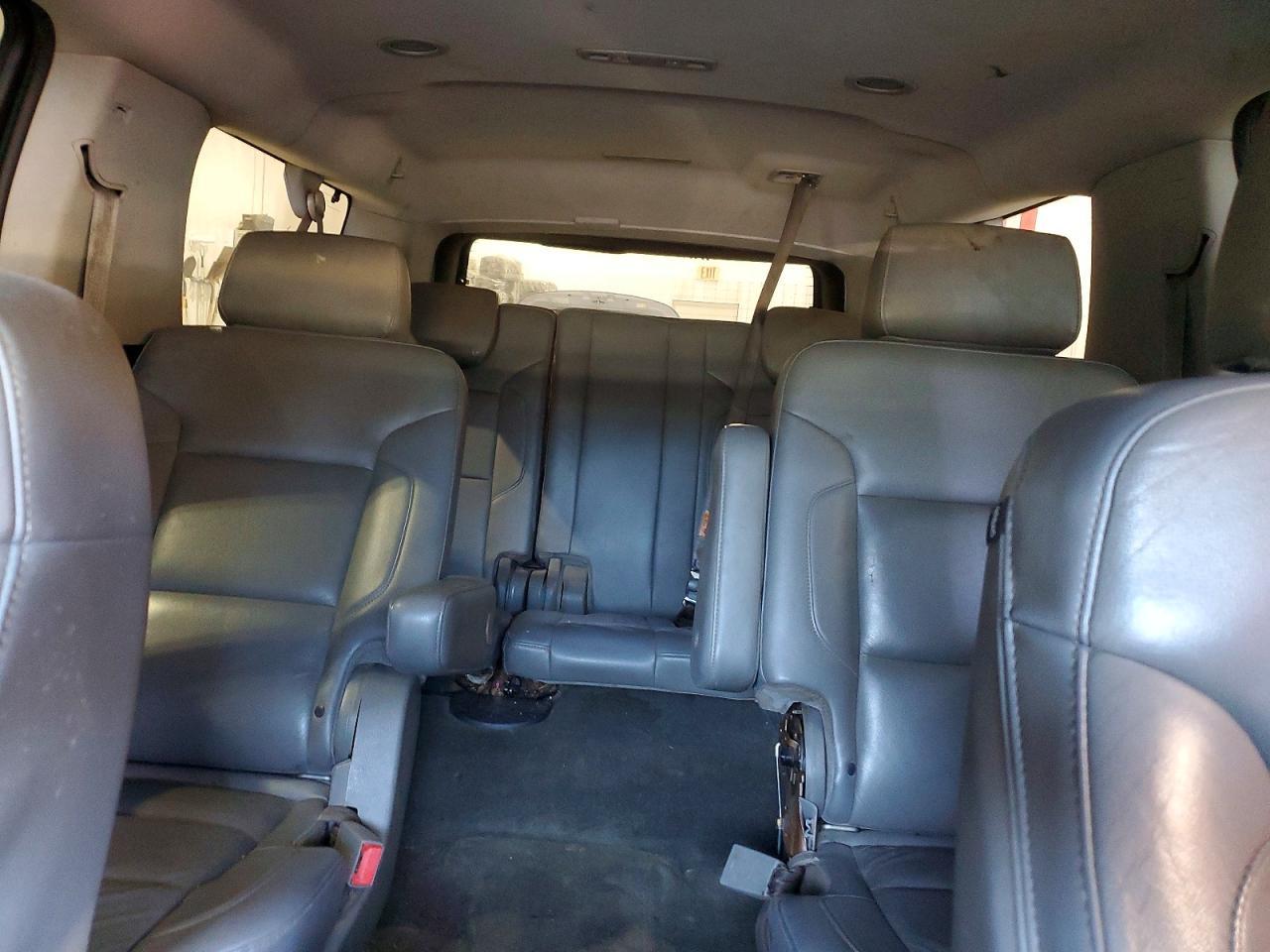 2015 CHEVROLET Suburban