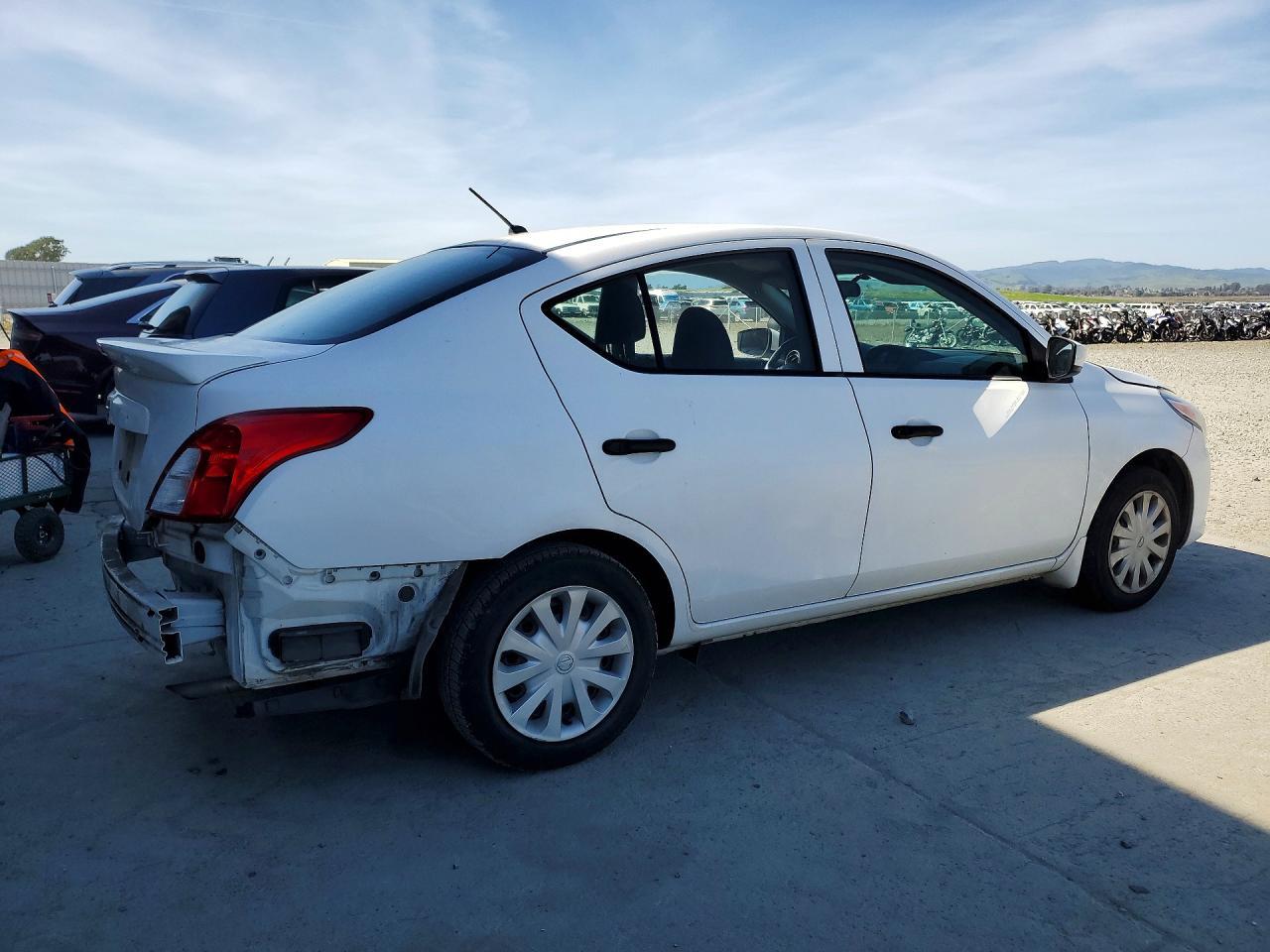 2019 NISSAN VERSA