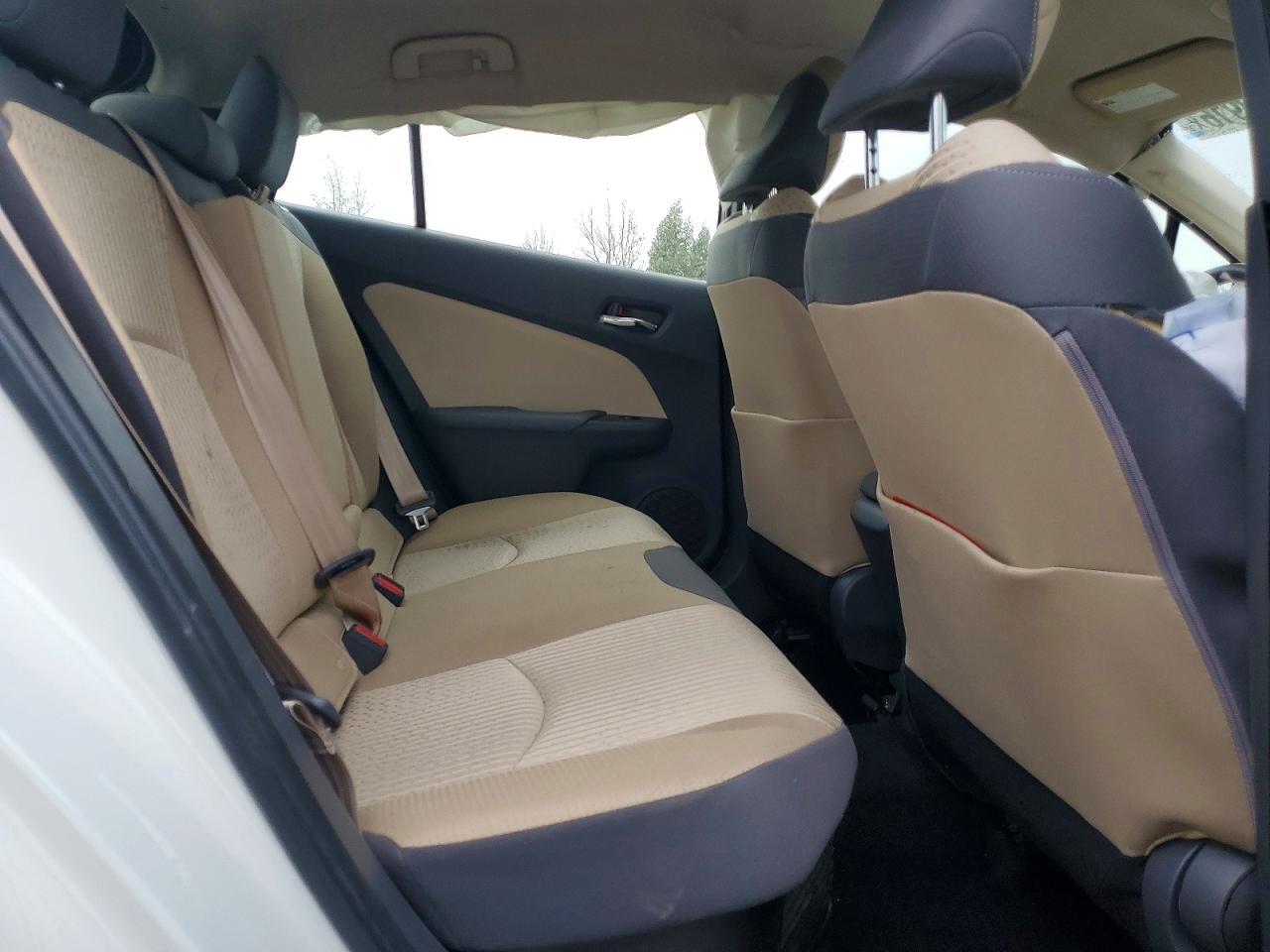 2017 TOYOTA PRIUS