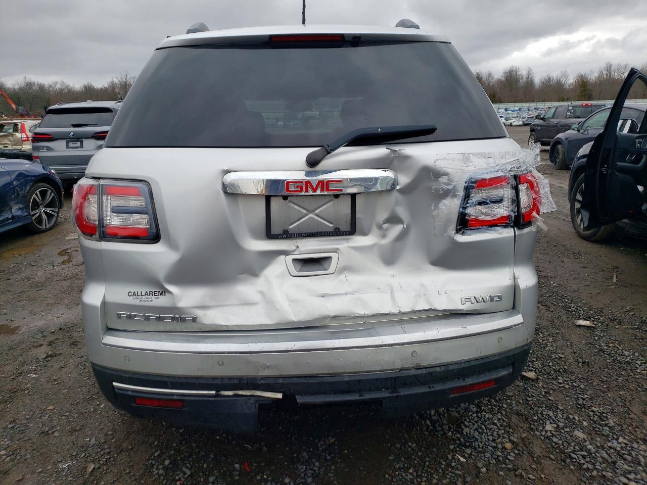 2015 GMC ACADIA