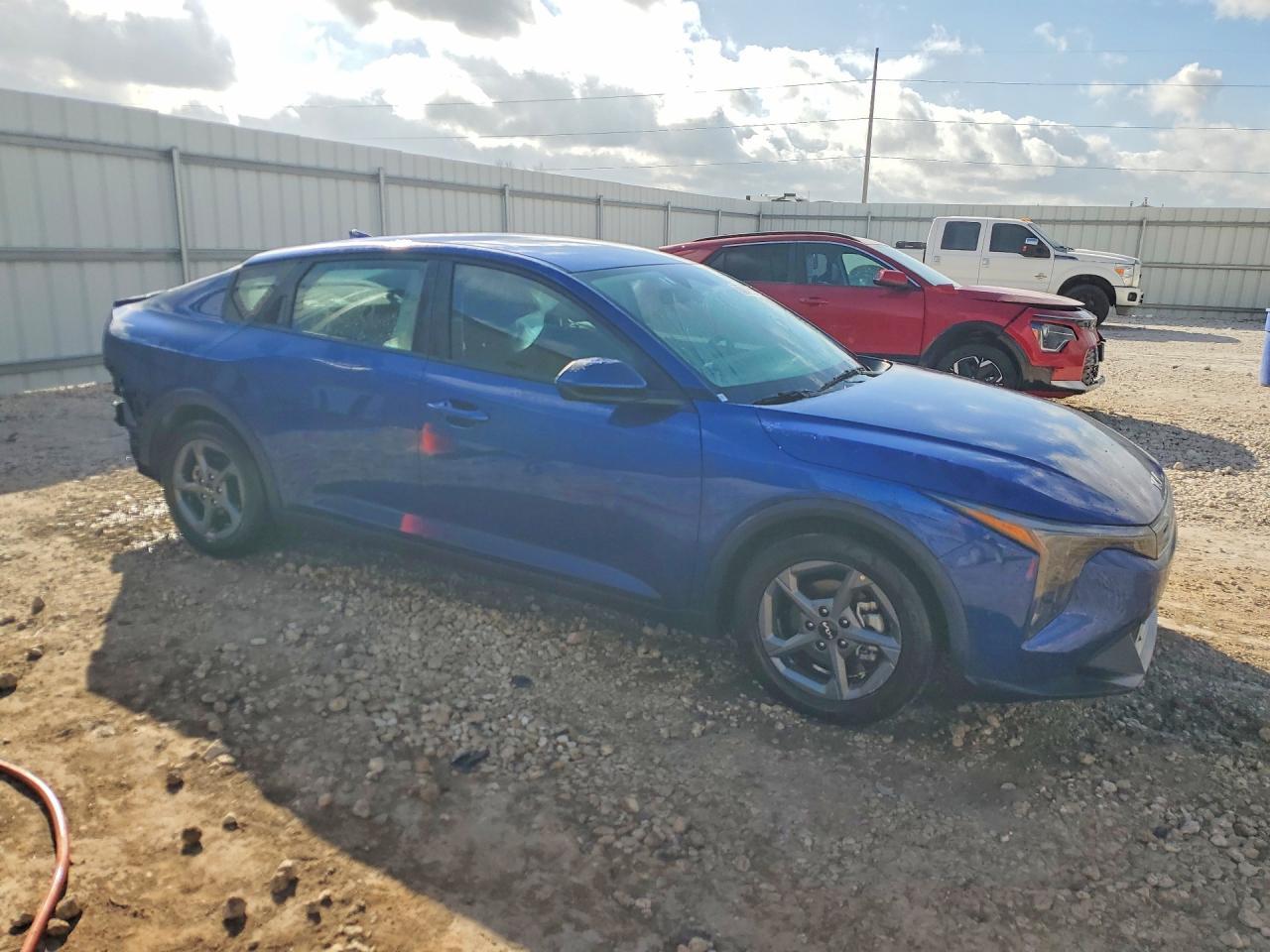 2025 KIA K4