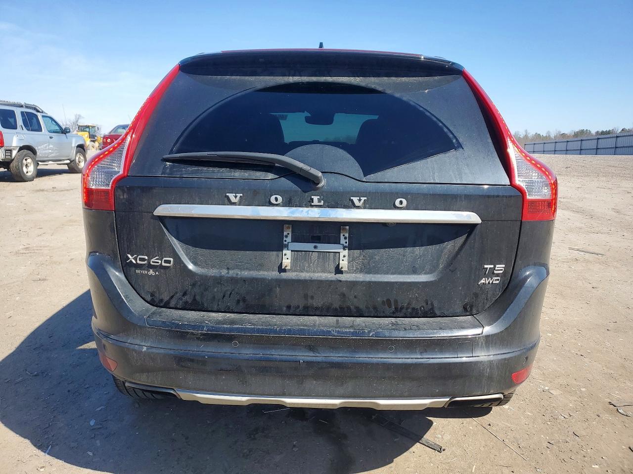 2017 VOLVO XC60