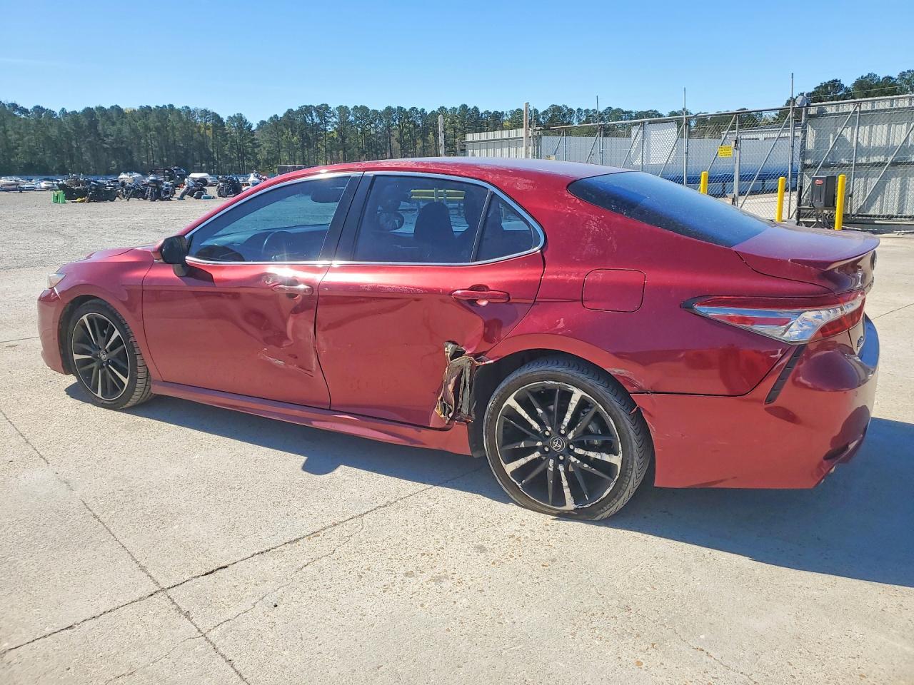 2018 TOYOTA CAMRY