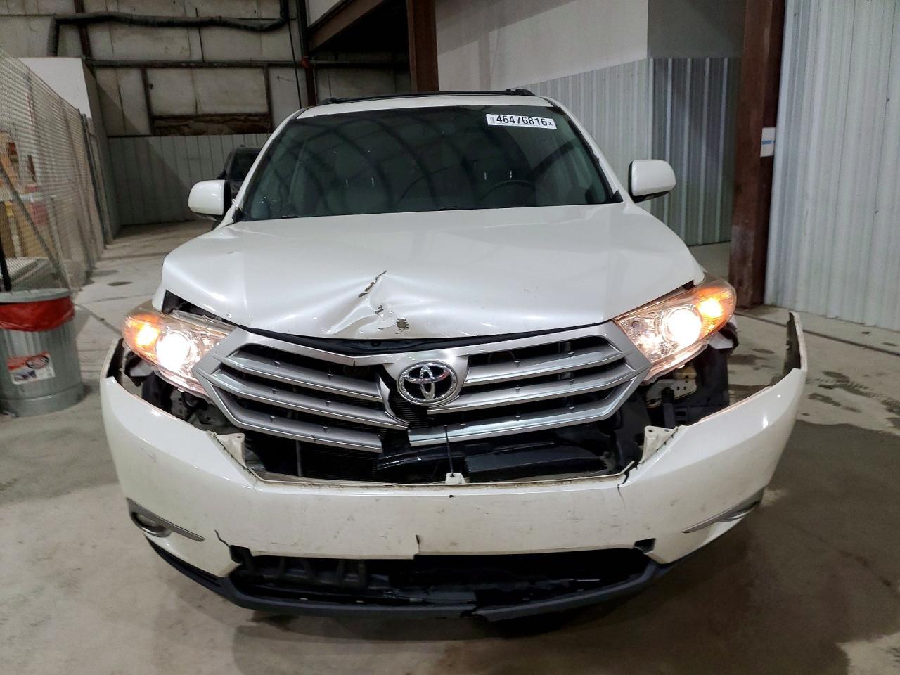 2013 TOYOTA HIGHLANDER