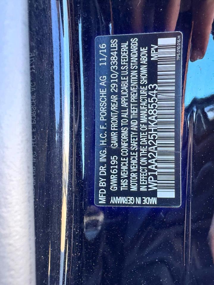 2017 PORSCHE CAYENNE