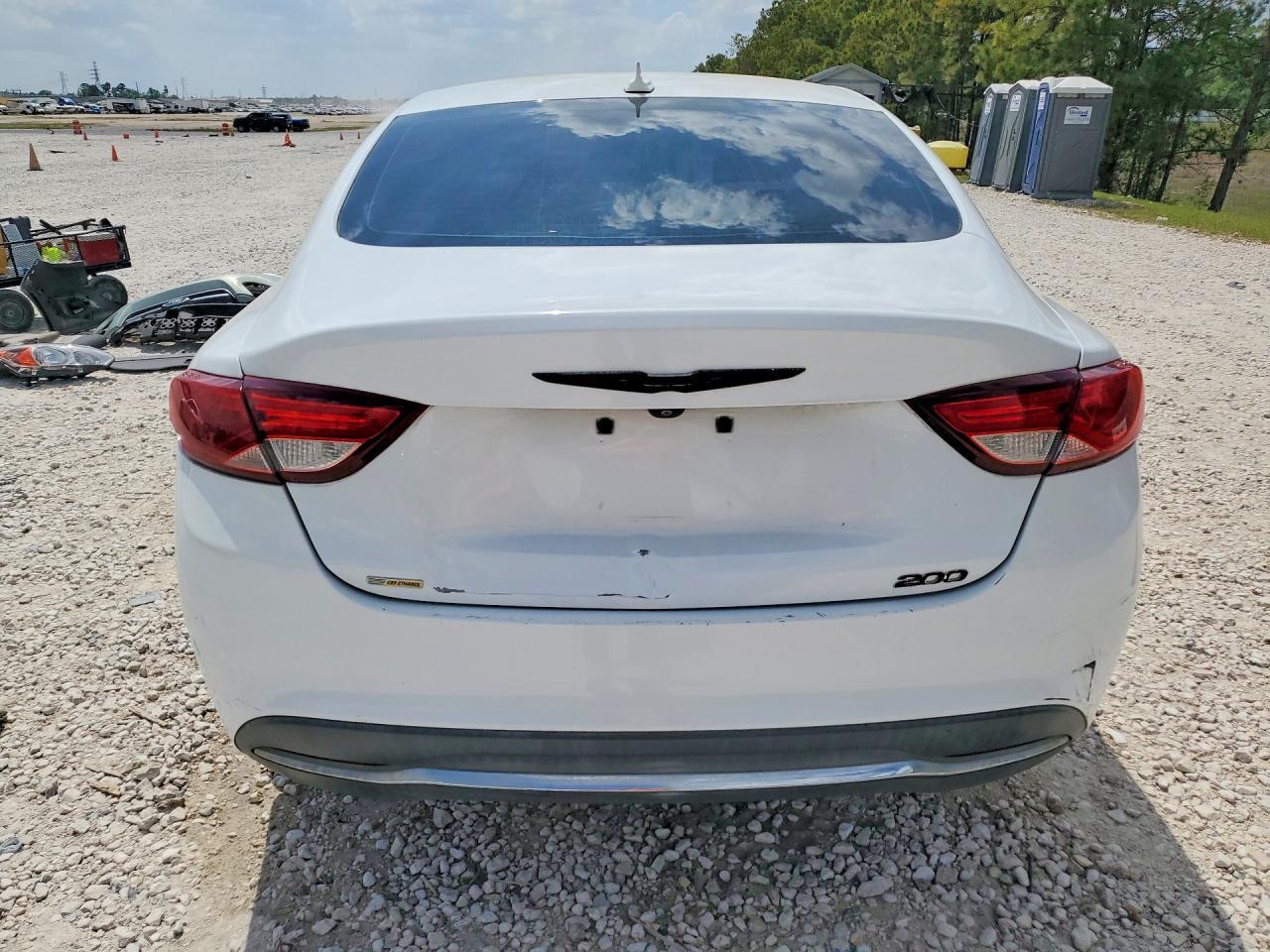 2015 CHRYSLER 200