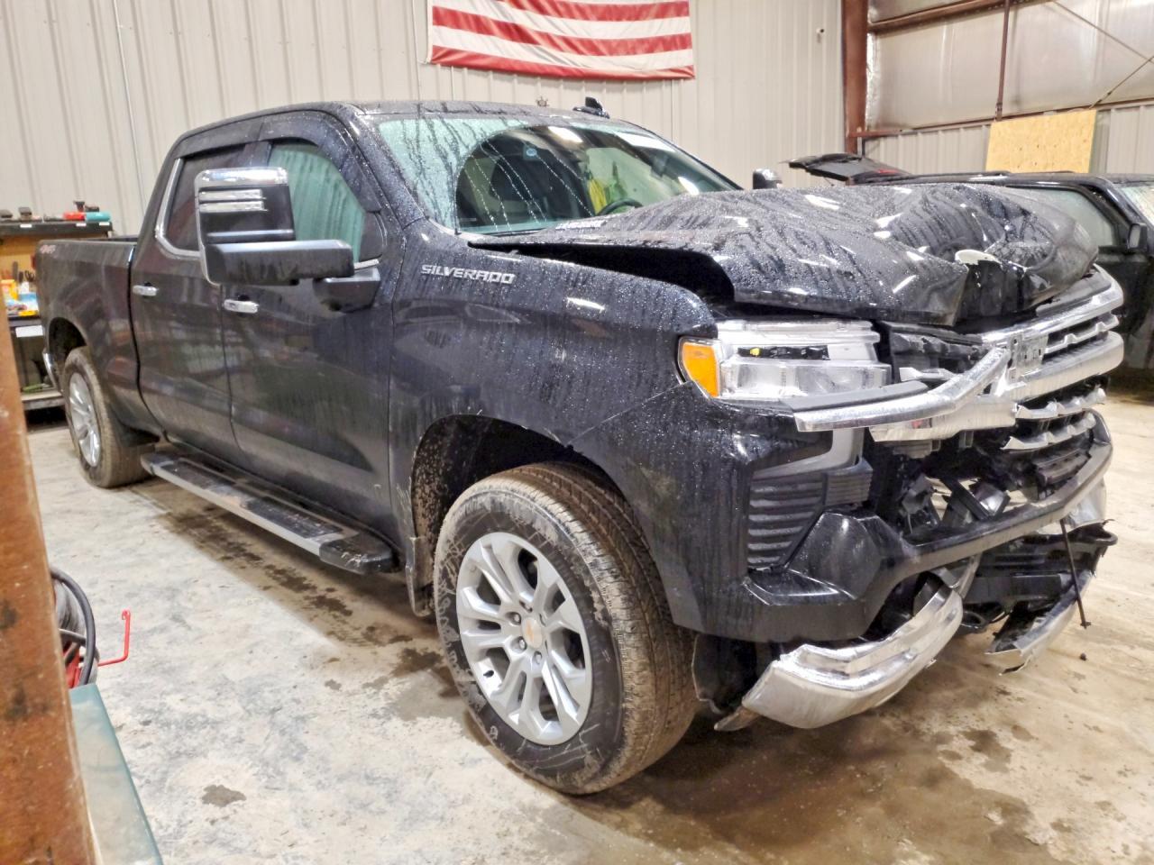2025 CHEVROLET Silverado