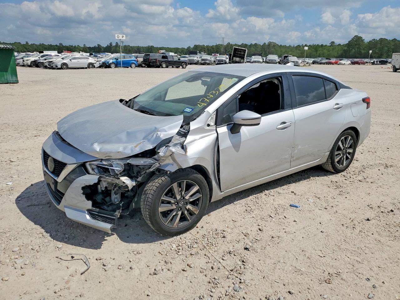 2021 NISSAN VERSA