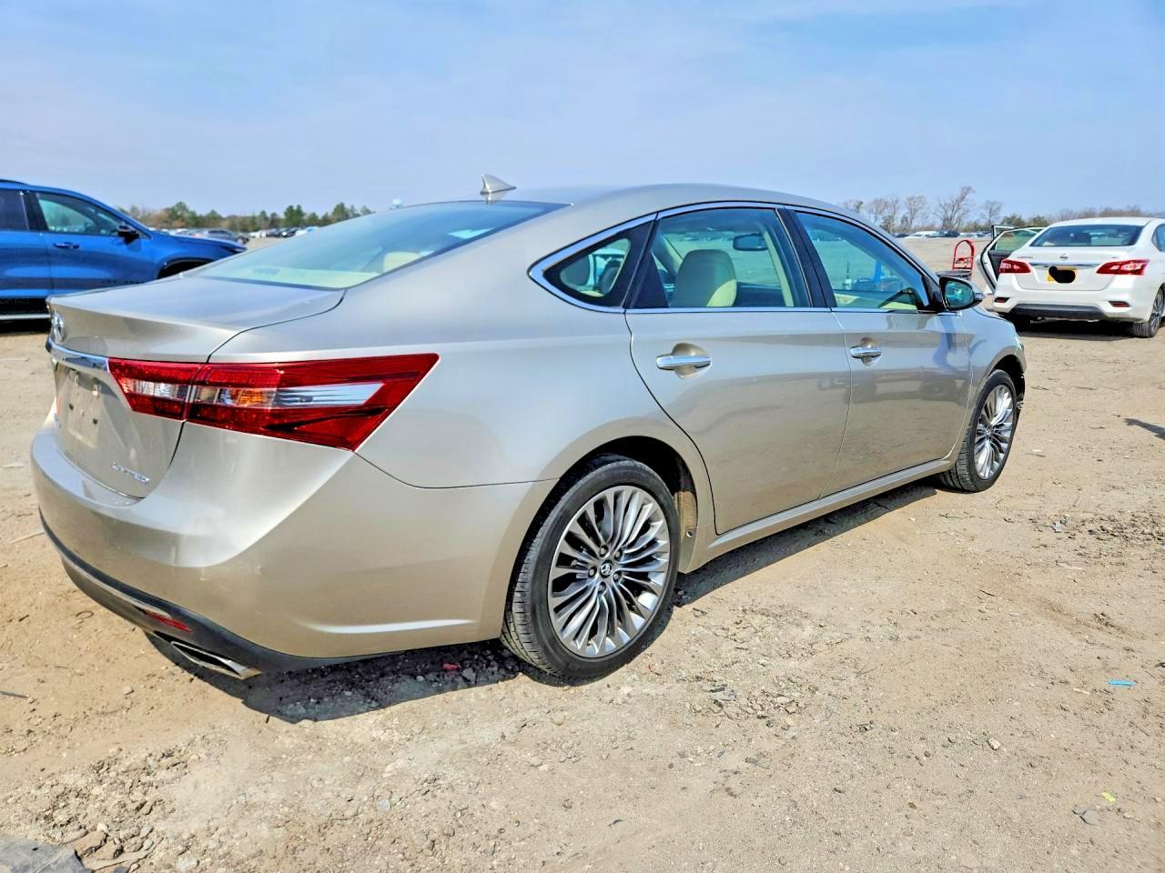 2016 TOYOTA Avalon
