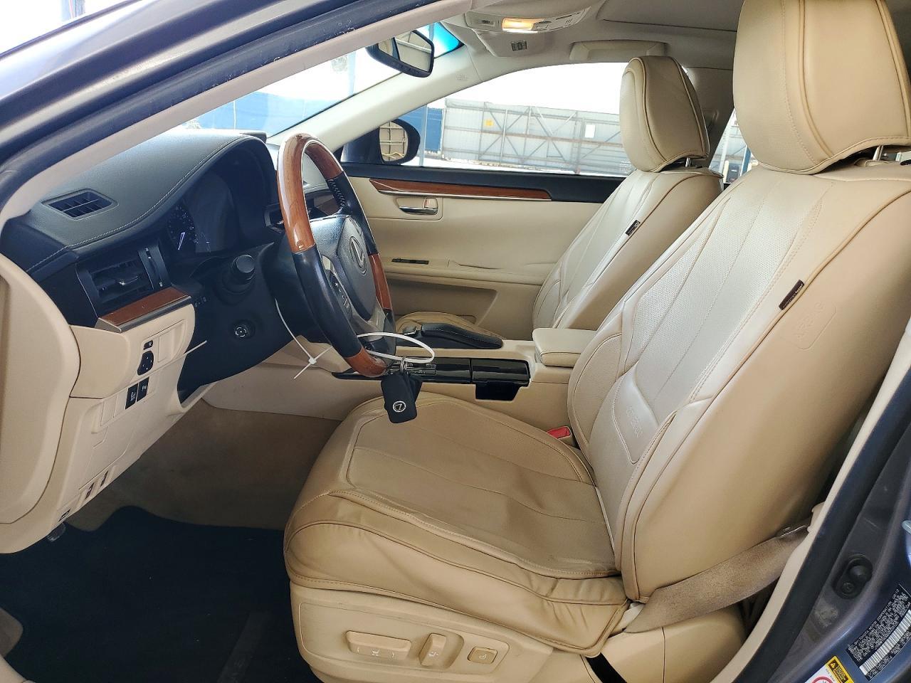 2013 LEXUS ES 300H