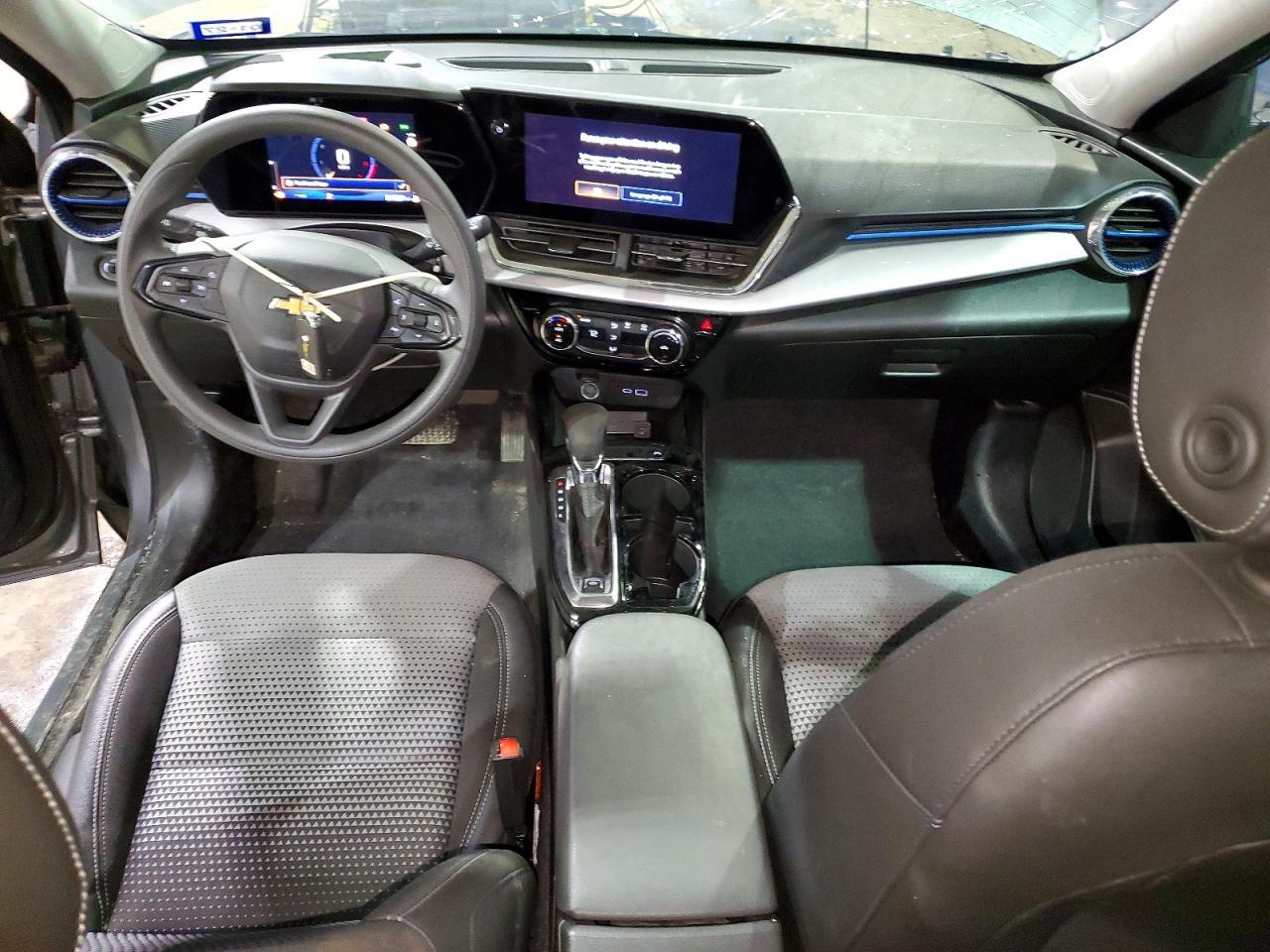 2025 CHEVROLET TRAX