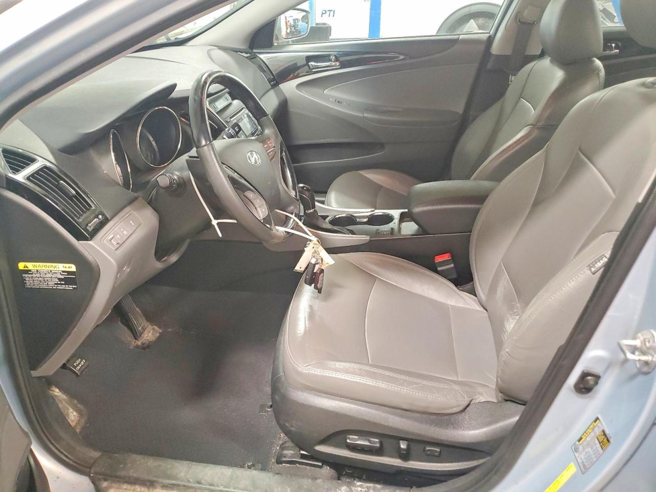 2013 HYUNDAI SONATA
