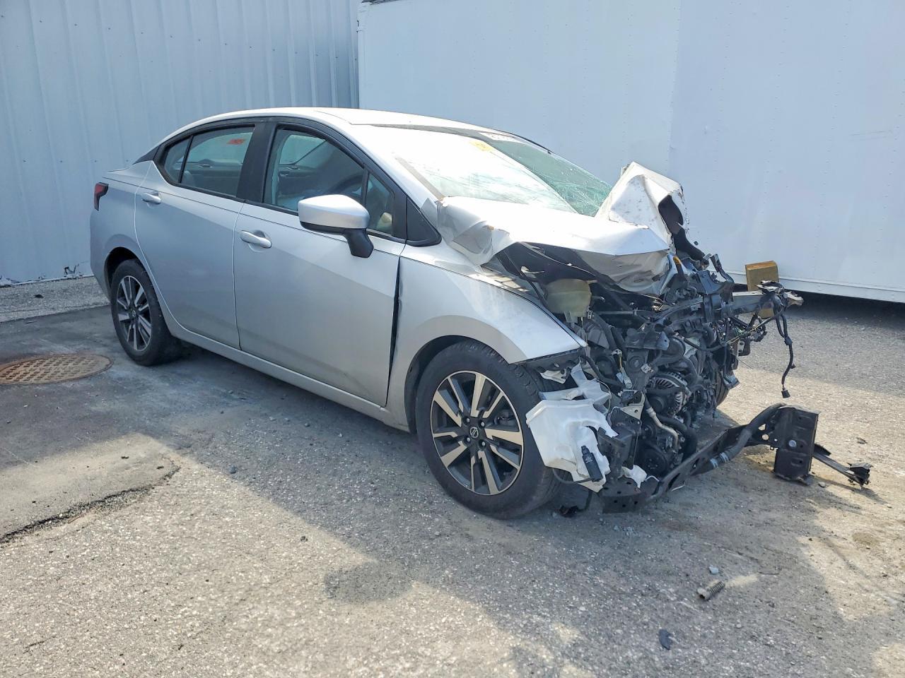2022 NISSAN VERSA