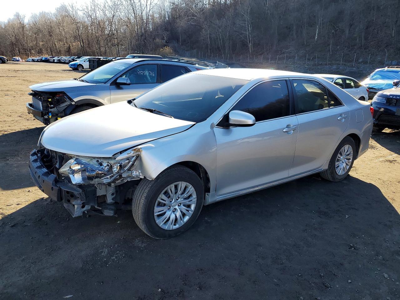 2014 TOYOTA CAMRY