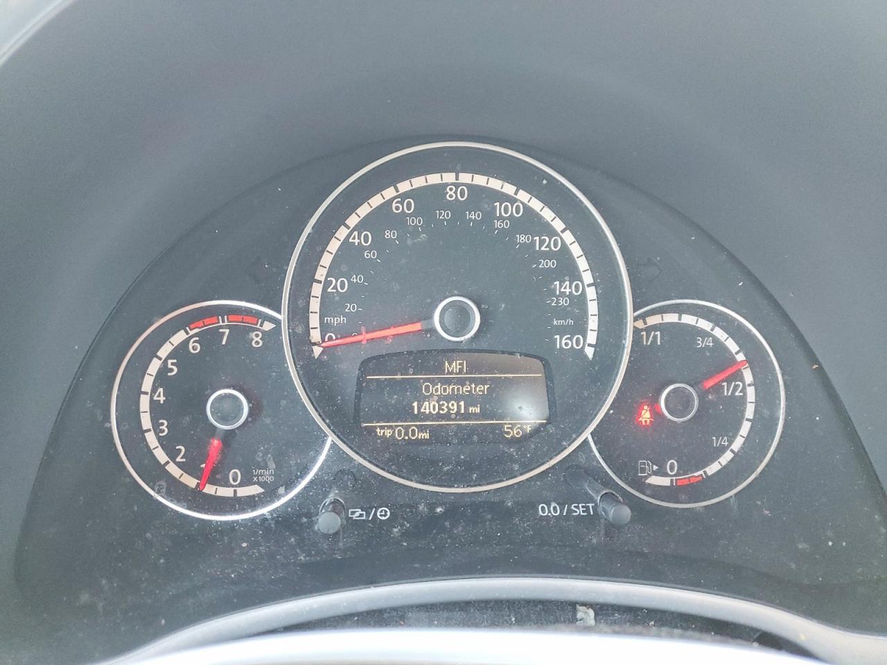 2014 VOLKSWAGEN Beetle
