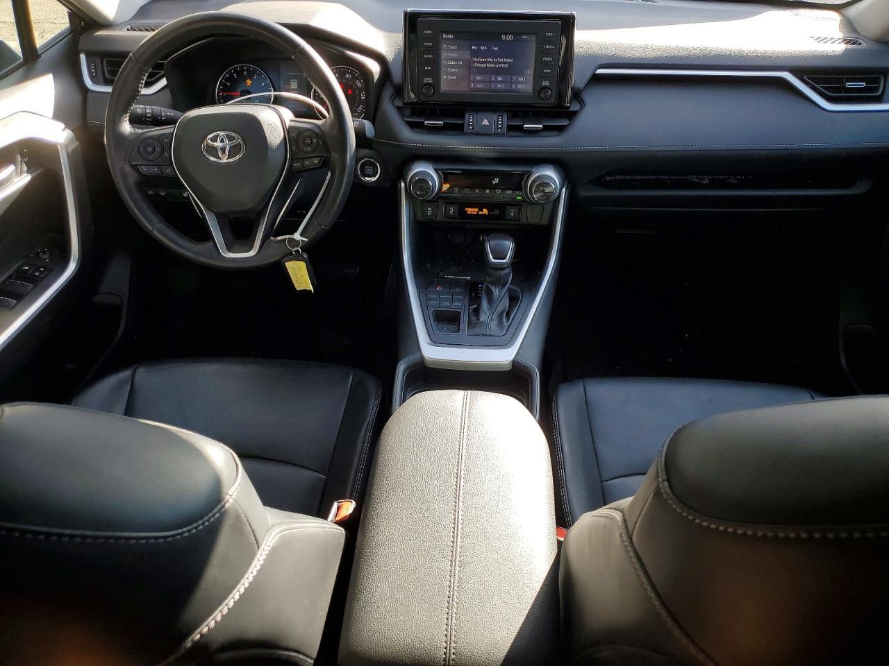 2019 TOYOTA RAV4