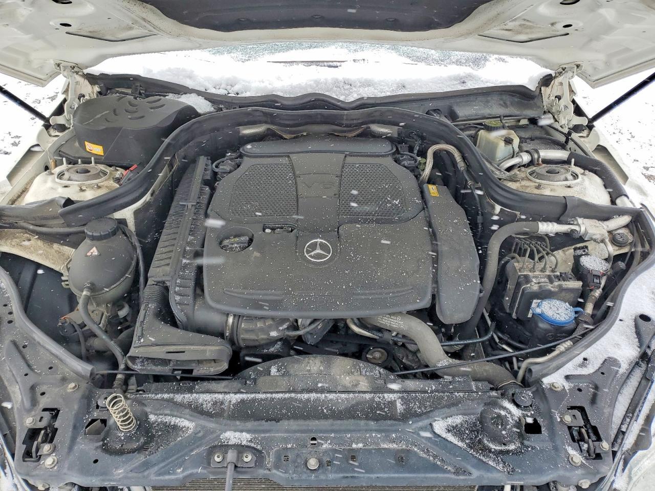 2013 MERCEDES-BENZ E-Class