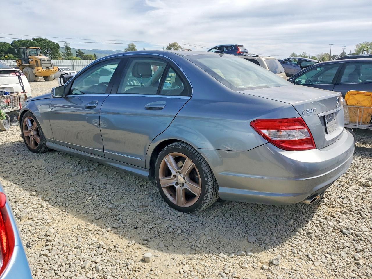 2011 MERCEDES-BENZ C-CLASS