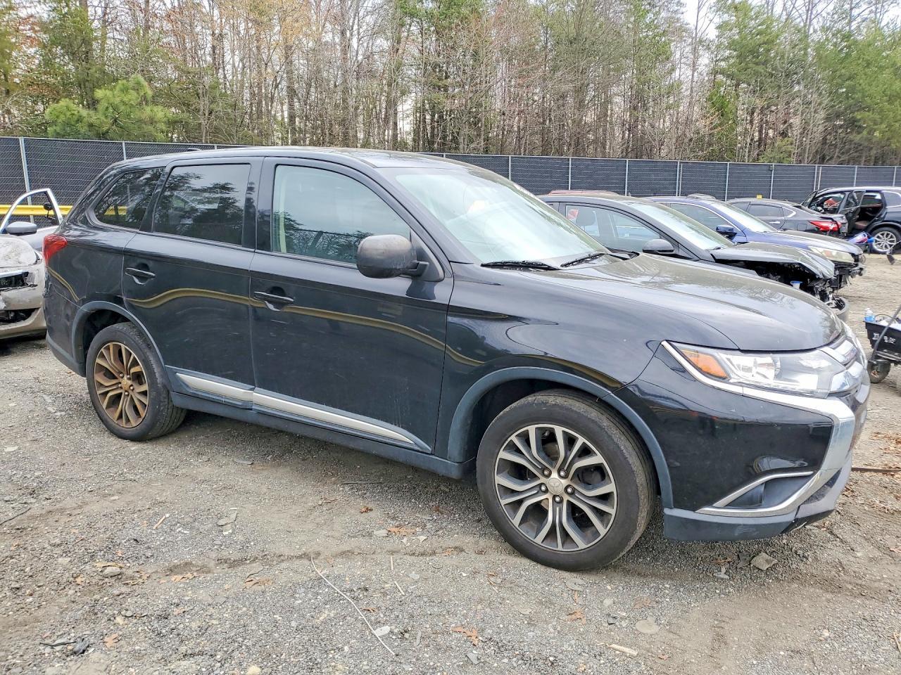 2017 MITSUBISHI outlander