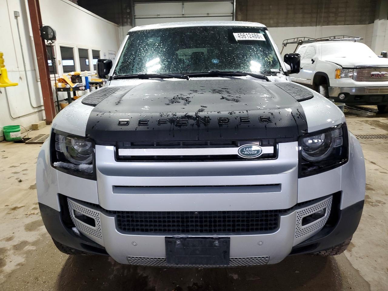 2023 LAND ROVER Defender